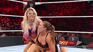 Ronda Rousey vs Alexa Blessing